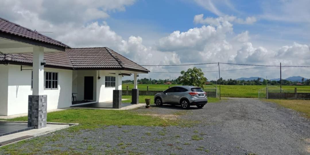 Banat Village Stay Arau Buitenkant foto